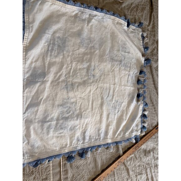 VTG Blue Toile Sm Side Table Cloth lined Tassel Trim Custom made 27in square - Picture 5 of 9